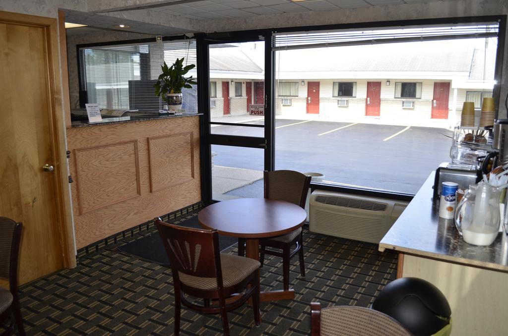 Budget Inn Williamsville Dış mekan fotoğraf
