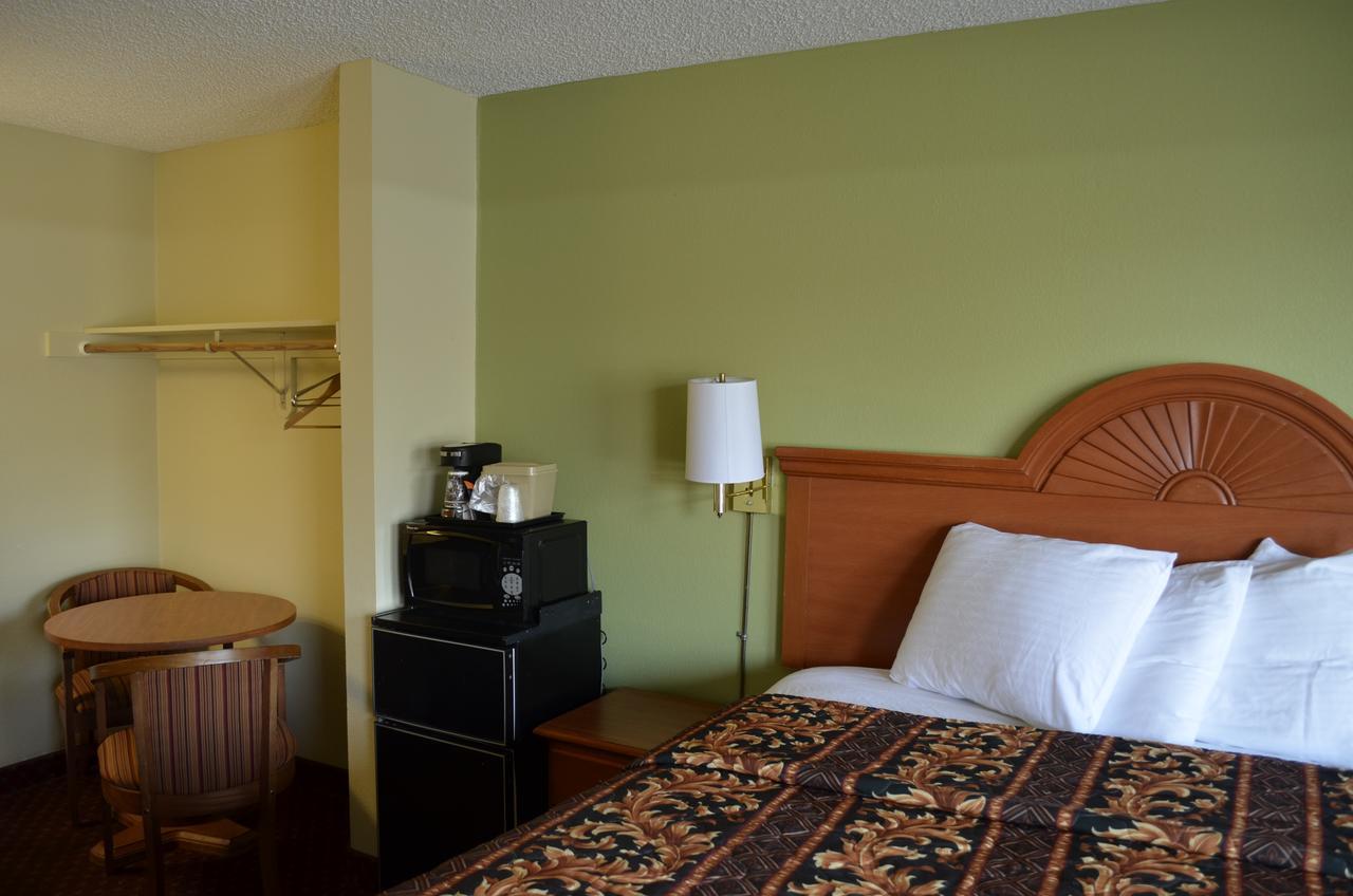 Budget Inn Williamsville Dış mekan fotoğraf