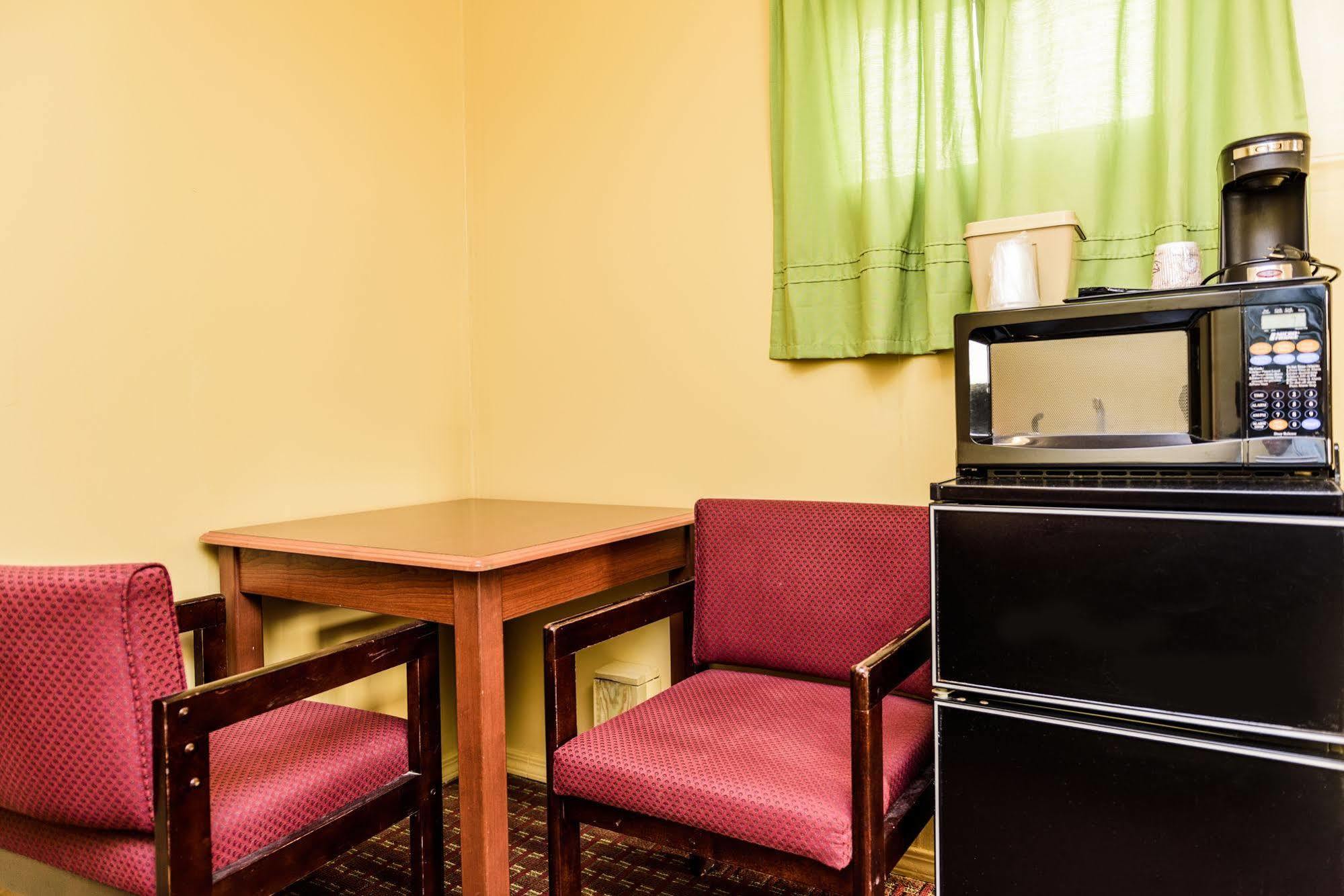 Budget Inn Williamsville Dış mekan fotoğraf