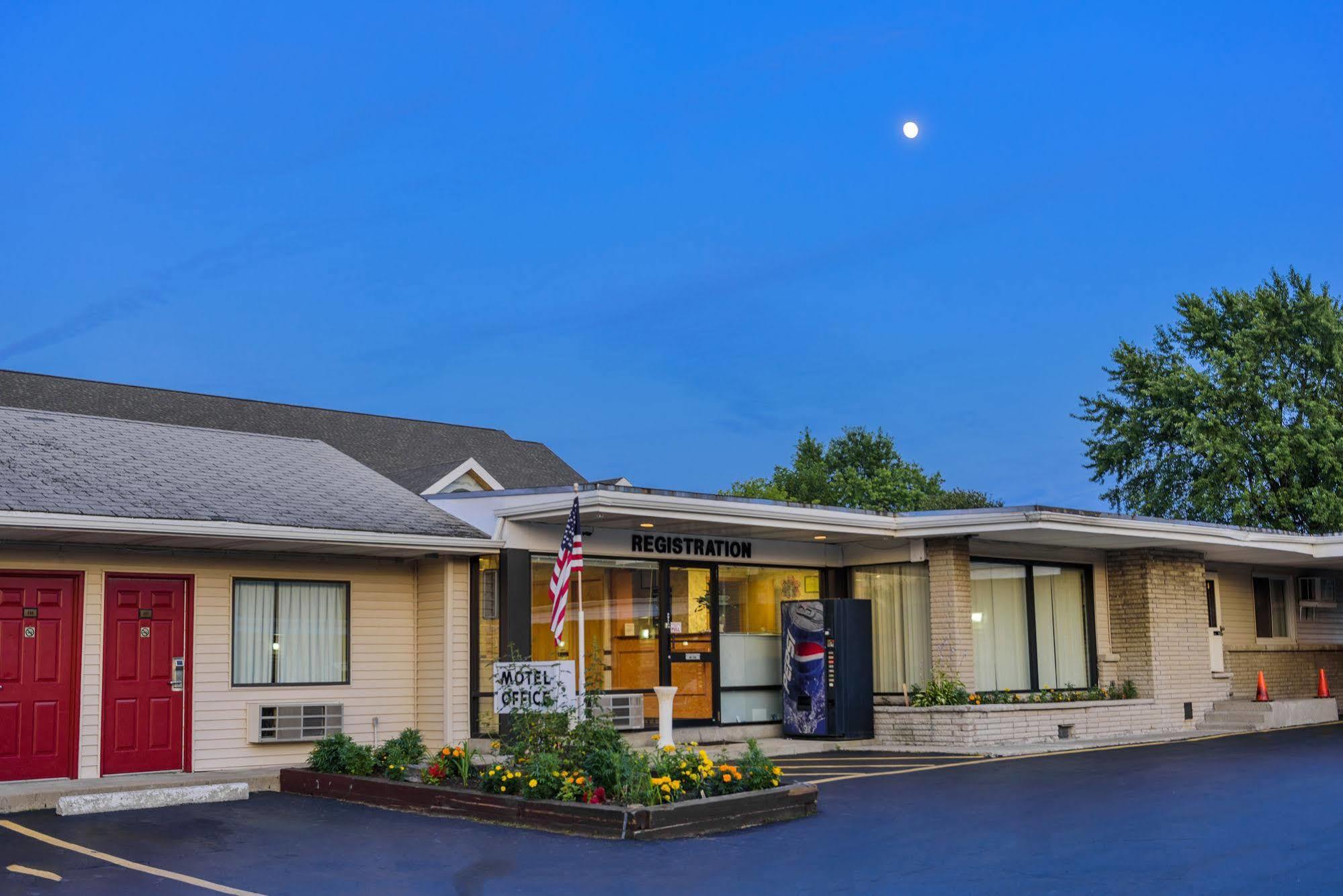Budget Inn Williamsville Dış mekan fotoğraf