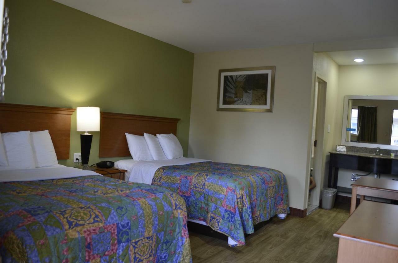 Budget Inn Williamsville Dış mekan fotoğraf